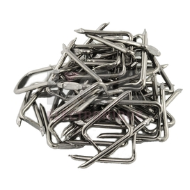 47 agrafes assorties
