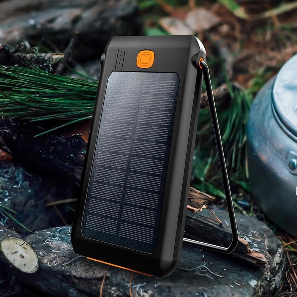 ToughTested LED10 Batterie de secours 10 000 mAh à chargement solaire